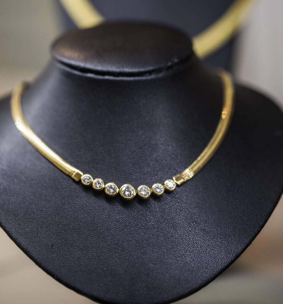 Pawning Your Gold and Diamond Jewellery: A Seller’s Guide
