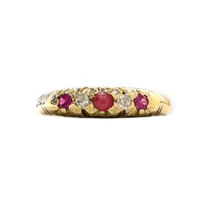 Diamond 0.02ct Ring in 18k Yellow Gold